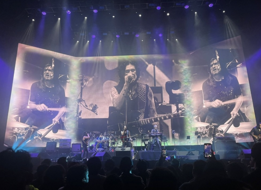 CIERRA CAIFANES AÑO DE FRENESÍ EN PALACIO DE LOS DEPORTES EN CDMX